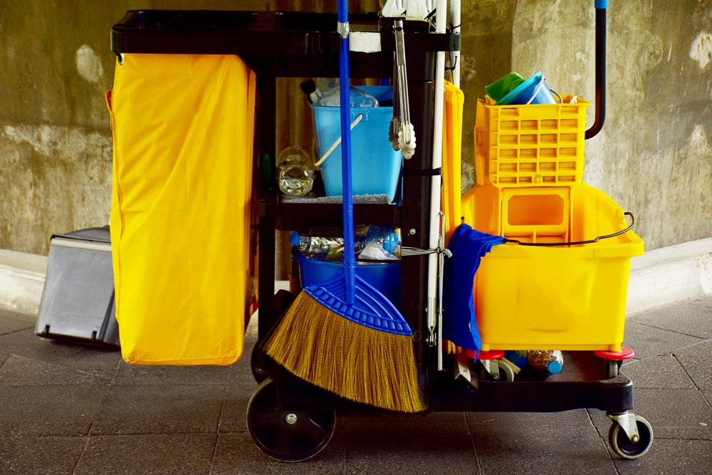 Industrial Cleaning Supplies: Equipment & Cleaning Products